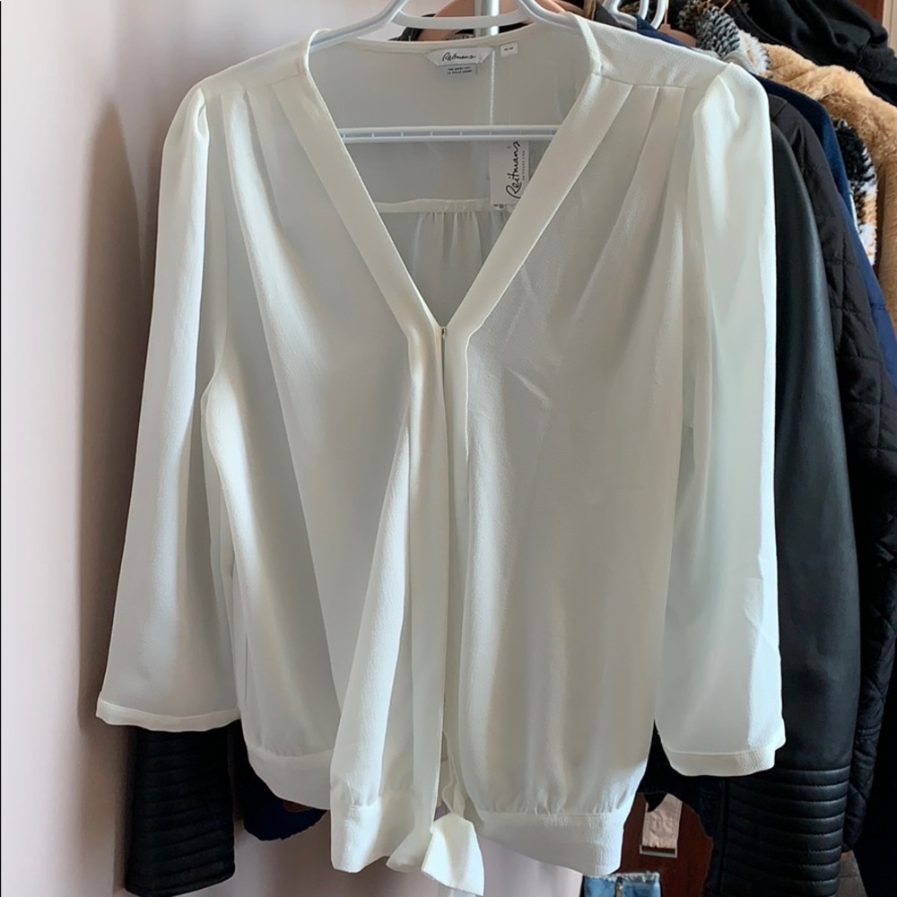 Reitmans blouse “the short cut”